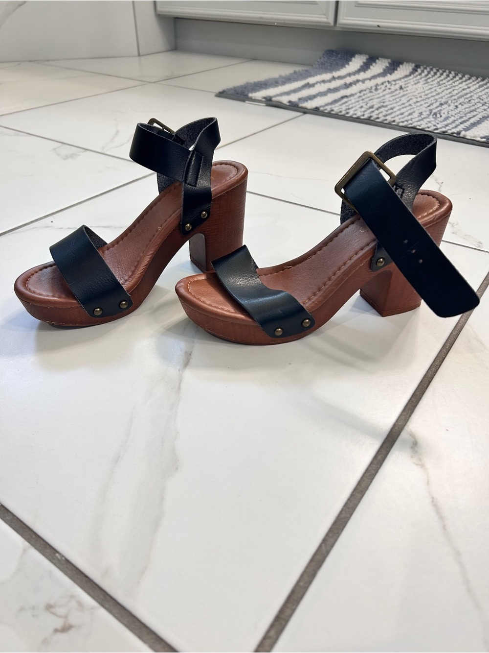 Black Strap Platform Sandals with Brown Wood-Look Block Heel